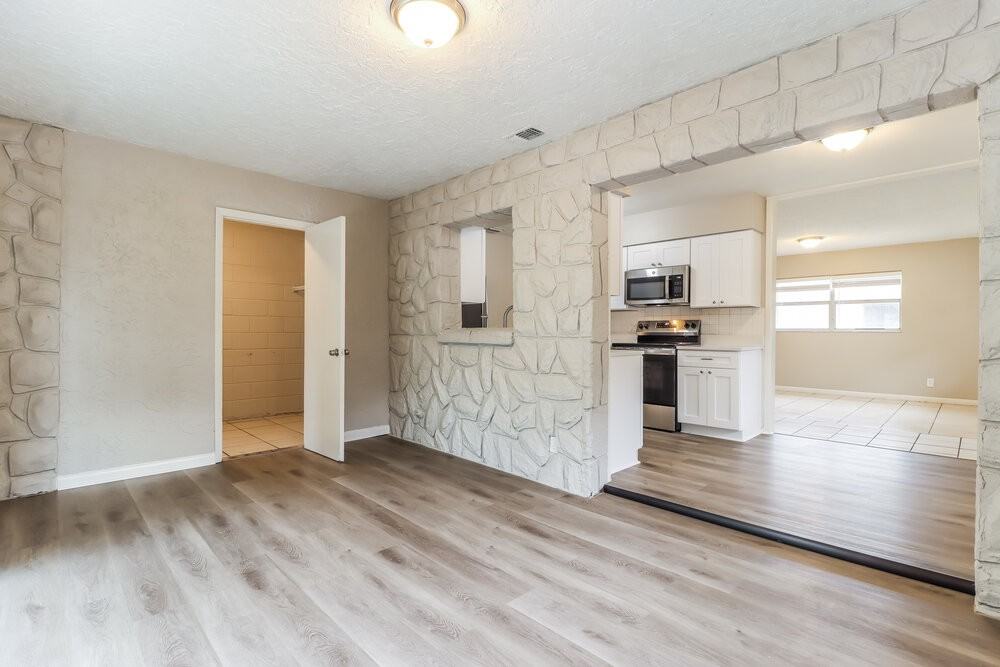 3207 E 24th Ave - Photo 5 of 16
