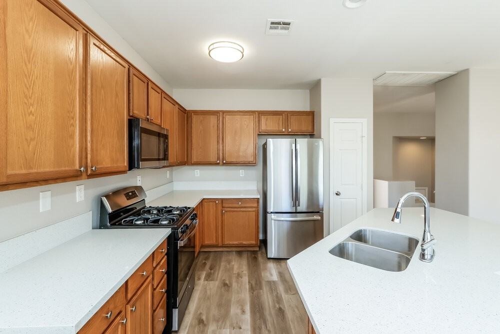 9341 Hidden Harbor Ave - Photo 7 of 17