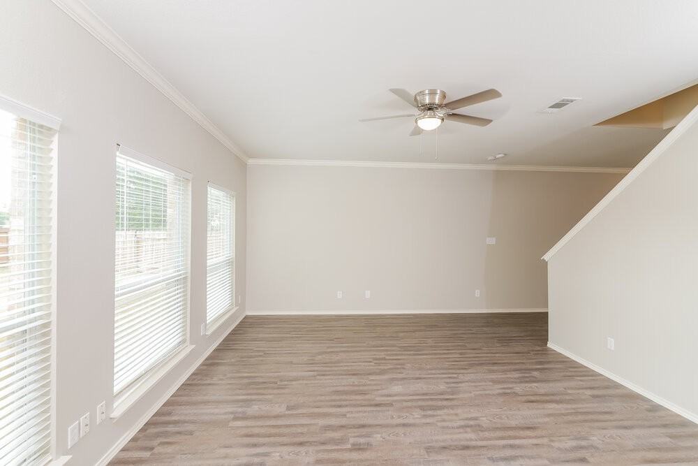 4323 Gentle Grove Dr - Photo 4 of 17