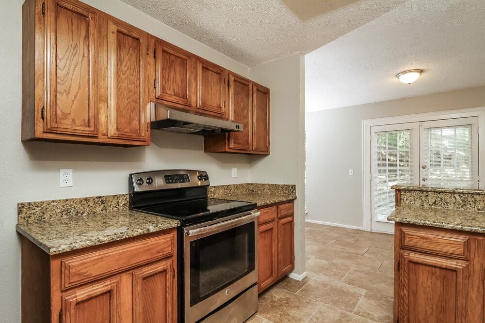 6803 Highland Blf - Photo 7 of 16