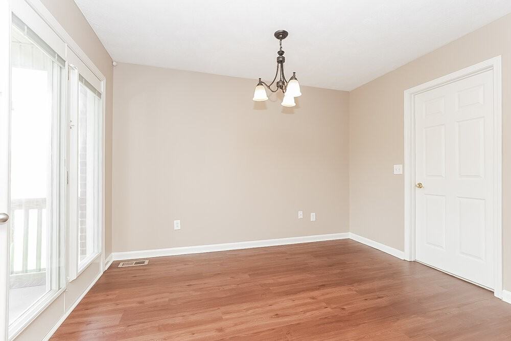 210 Valley Ct - Photo 7 of 16