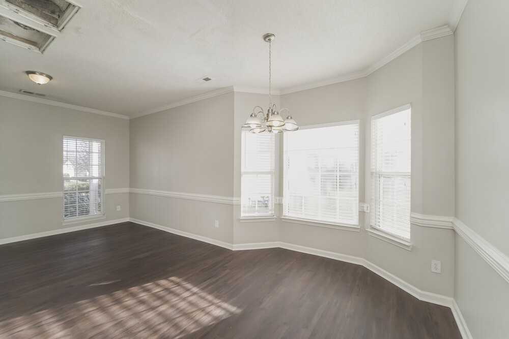2700 Hampton View Ct - Photo 7 of 17
