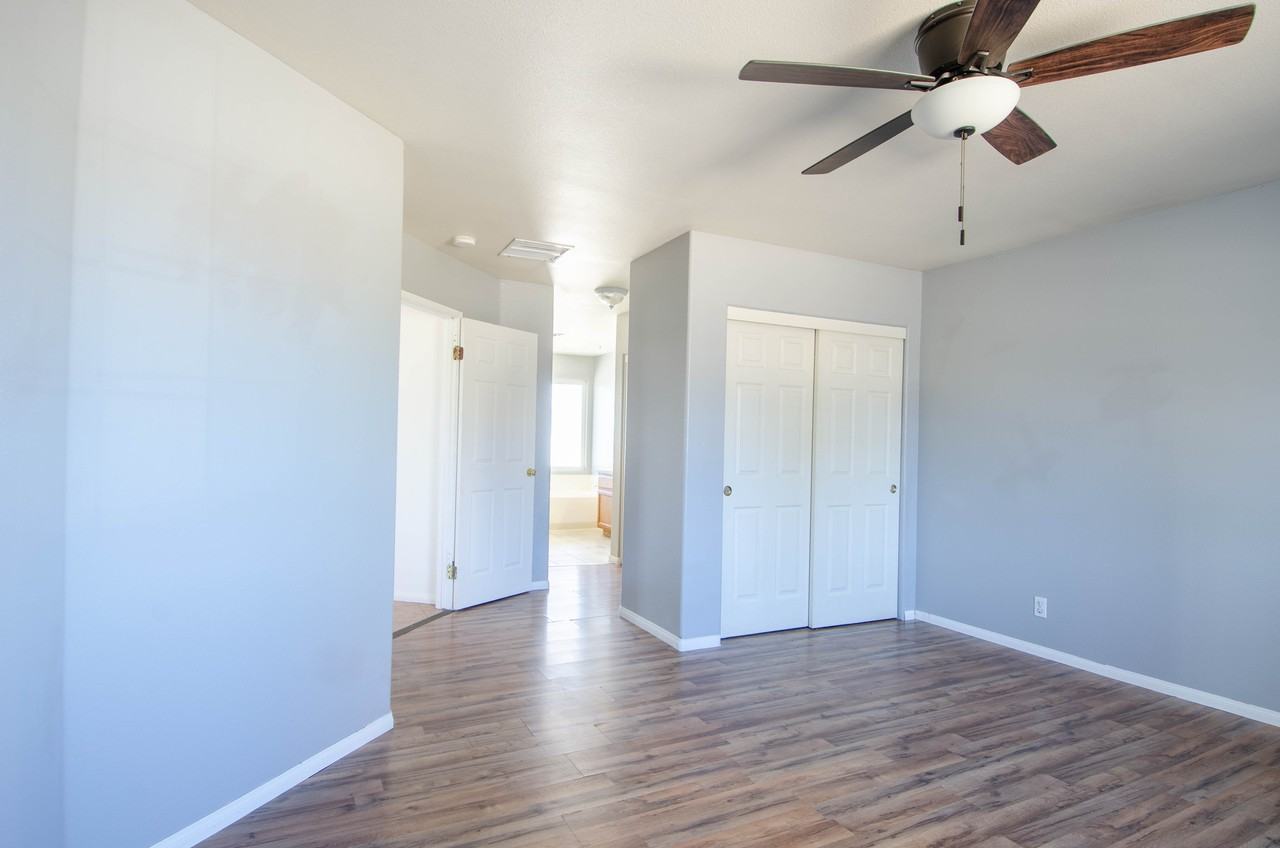 72548 Sunnyslope Drive - Photo 4 of 20