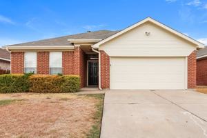featured image of 7213 Park Creek Cir W