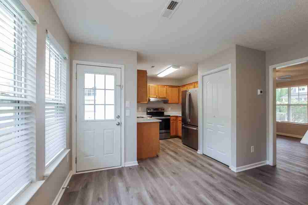 328 Amir Cir - Photo 7 of 17