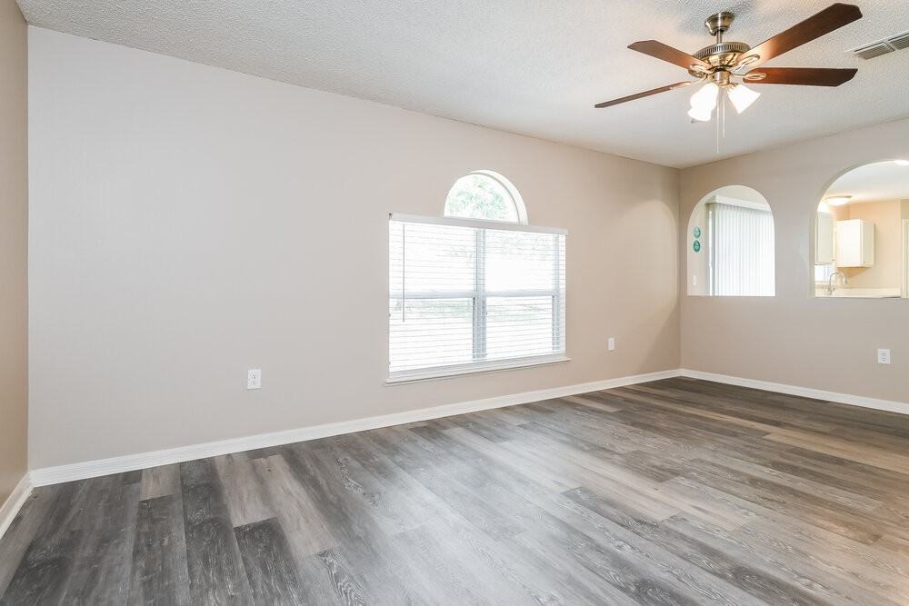 2959 Leba Ln - Photo 7 of 20