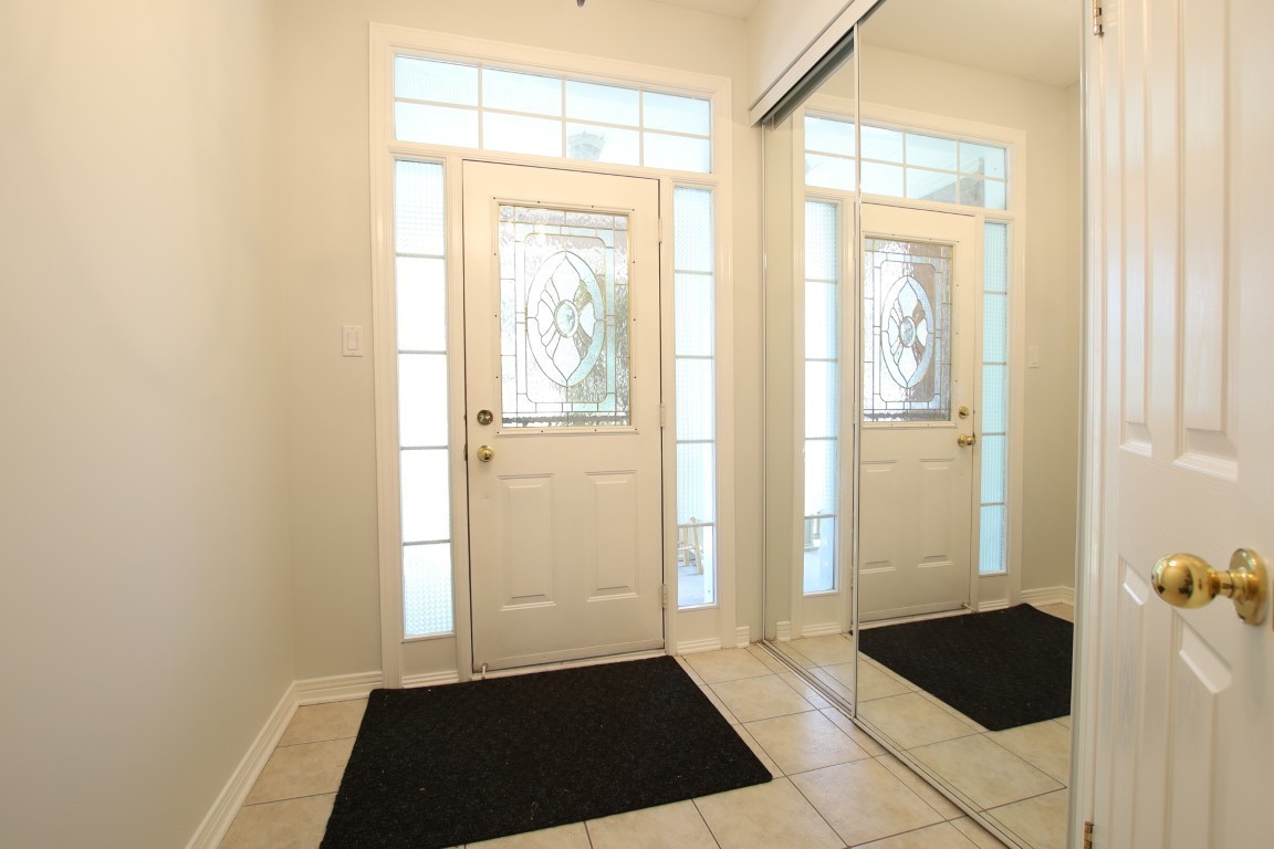 4427 Wildmint Square, Ottawa, ON, K1V 1N6 - Photo 2 of 26
