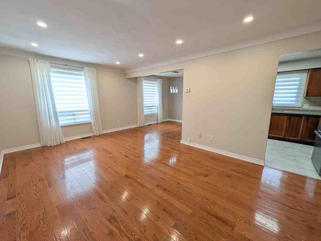 5810 Vine St - Photo 3 of 30