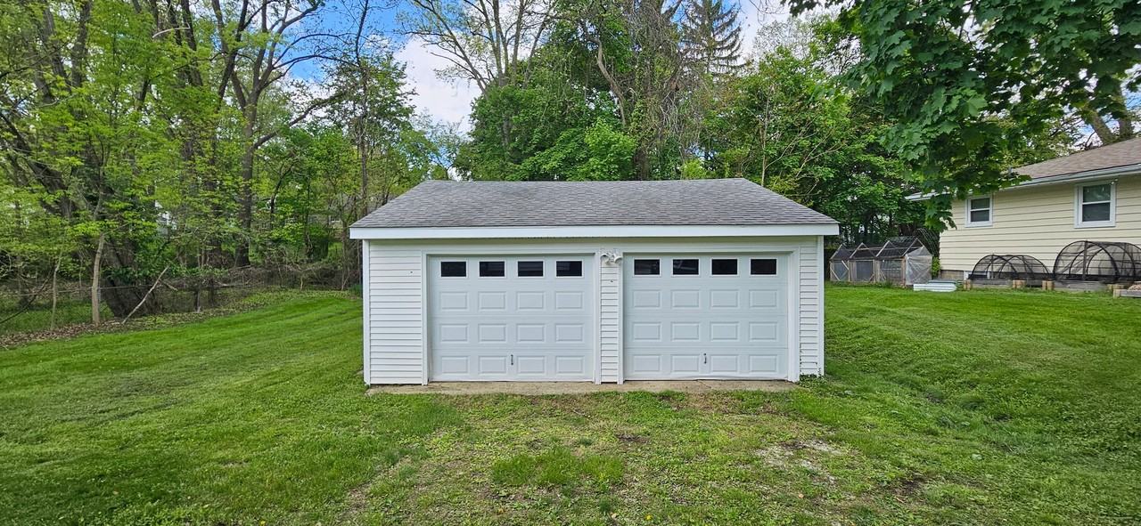 536 Miller Ave - Photo 4 of 16