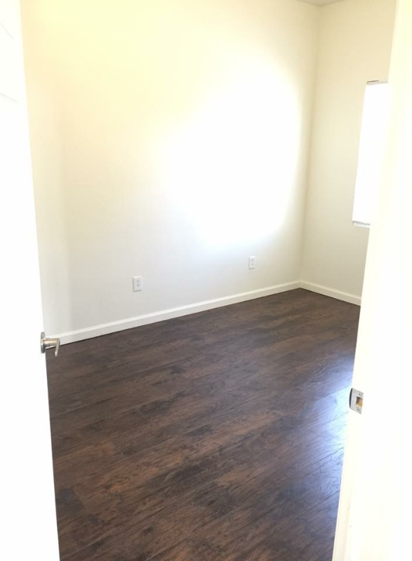 102 Gilfillan St - Photo 4 of 6