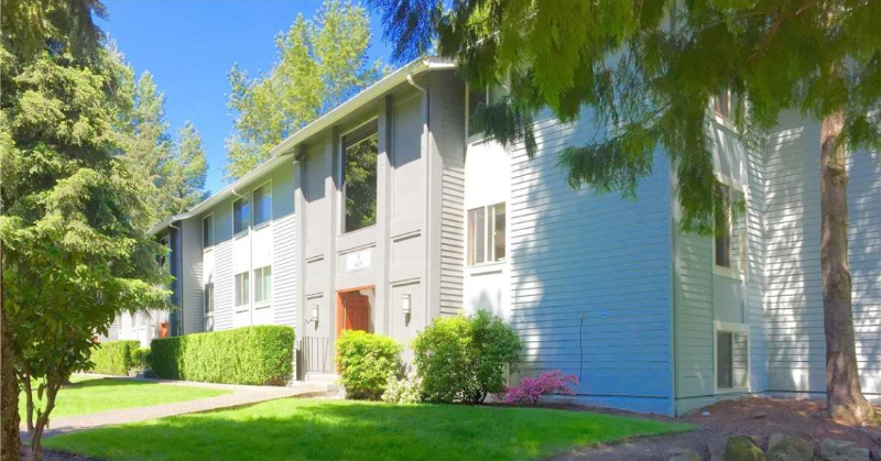 4629 W Lake Sammamish Pkwy Se - Photo 4 of 6