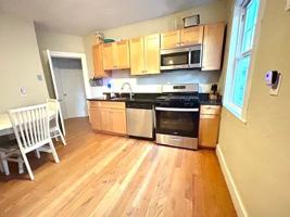 featured image of 1 Ridgewood St
