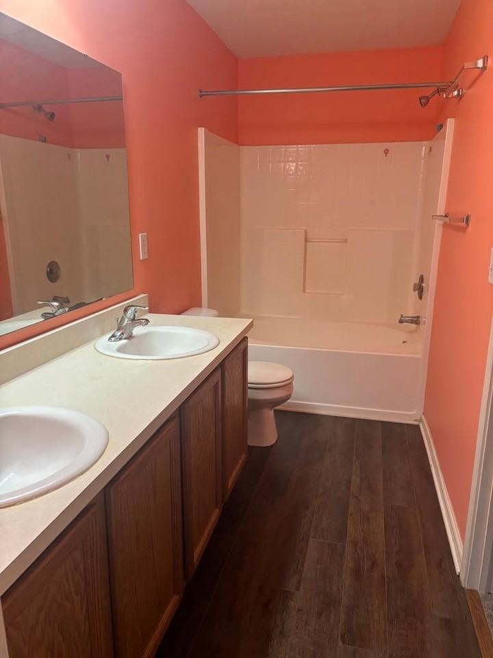 5667 Glass Chimney Ln - Photo 3 of 12