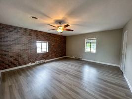 featured image of 905 1/2 16th St