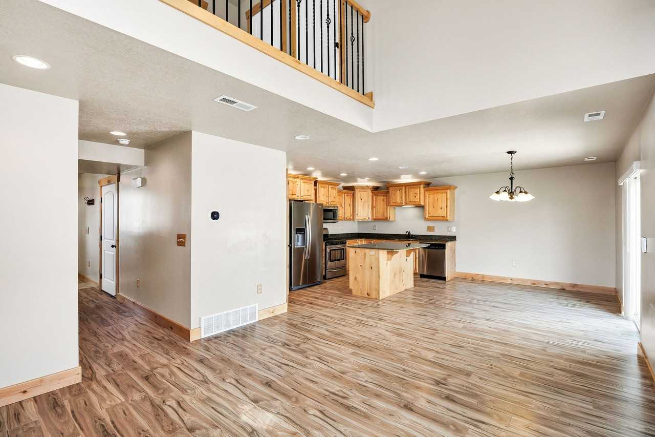 369 Se - Photo 5 of 20