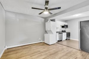featured image of 825 12th St #5