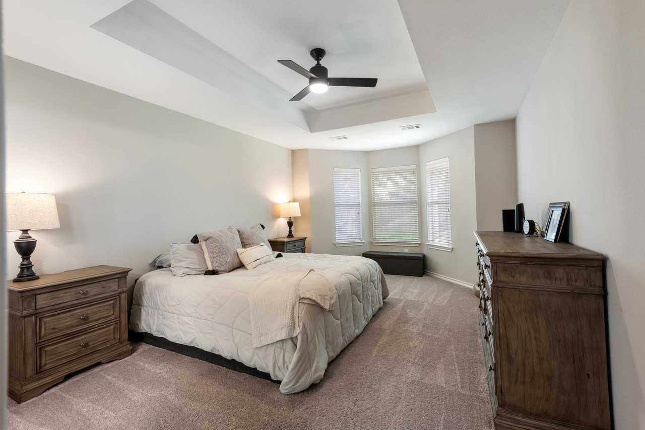 5804 Parkplace Dr - Photo 5 of 15