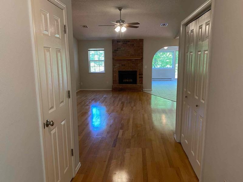 36 Dumfries Dr - Photo 2 of 14
