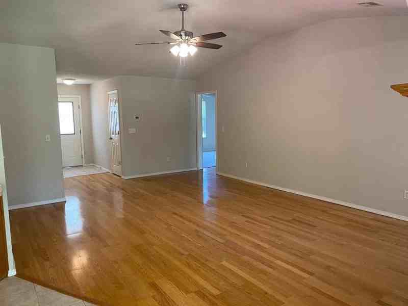 36 Dumfries Dr - Photo 3 of 14