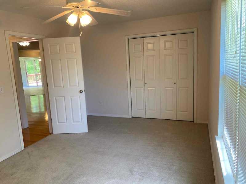 36 Dumfries Dr - Photo 7 of 11
