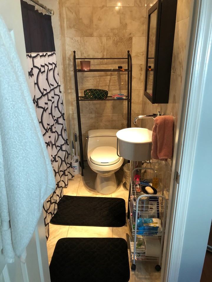 2425 N Capitol St Ne #2 - Photo 5 of 15