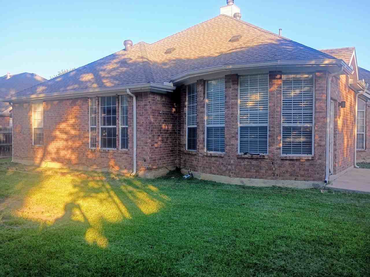 22 Sonora Dr - Photo 3 of 20