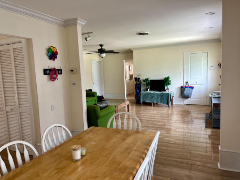 211 Arricola Ave - Photo 7 of 19