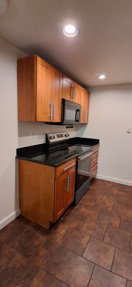 9013 16th Ave Sw #8 - Photo 5 of 17