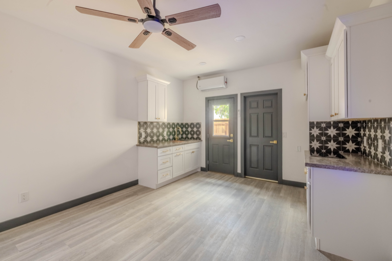 3925 Verdugo Ln #2 - Photo 4 of 6