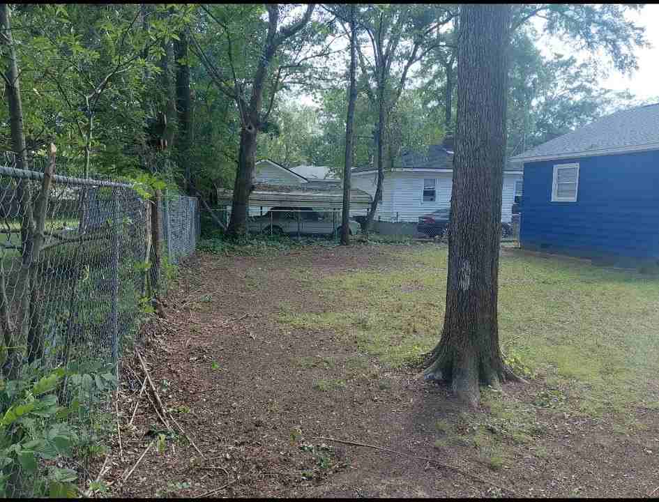 916 Northside Dr - Photo 3 of 19