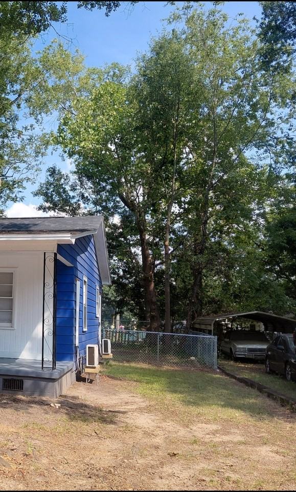 916 Northside Dr - Photo 4 of 19