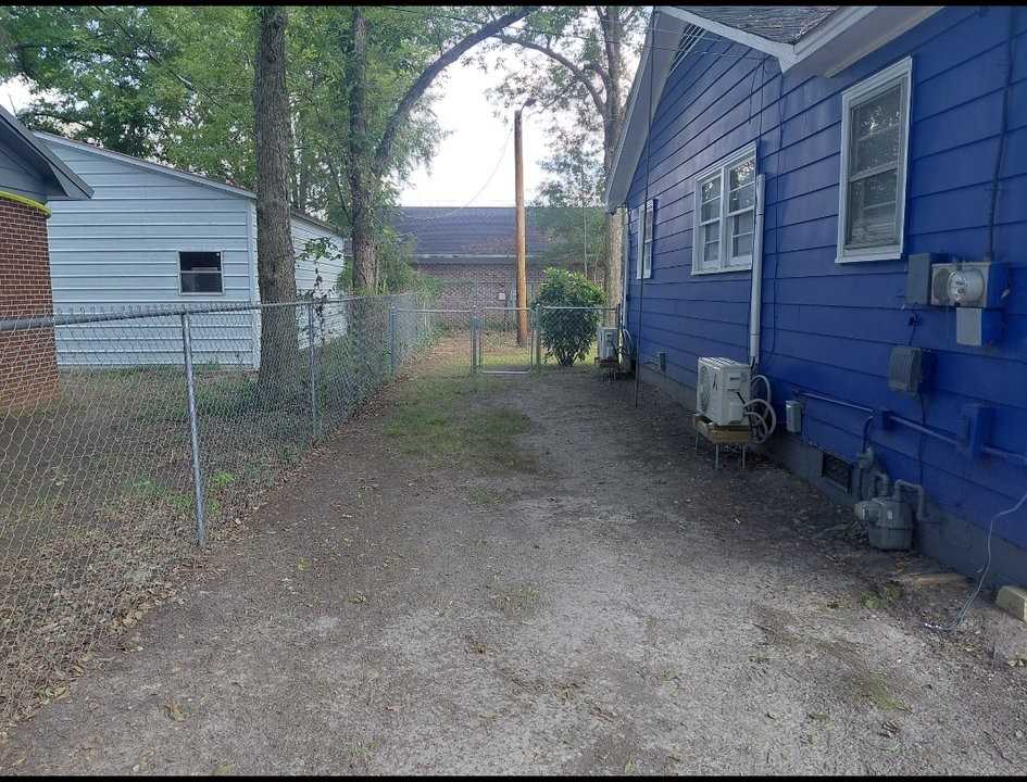916 Northside Dr - Photo 5 of 19