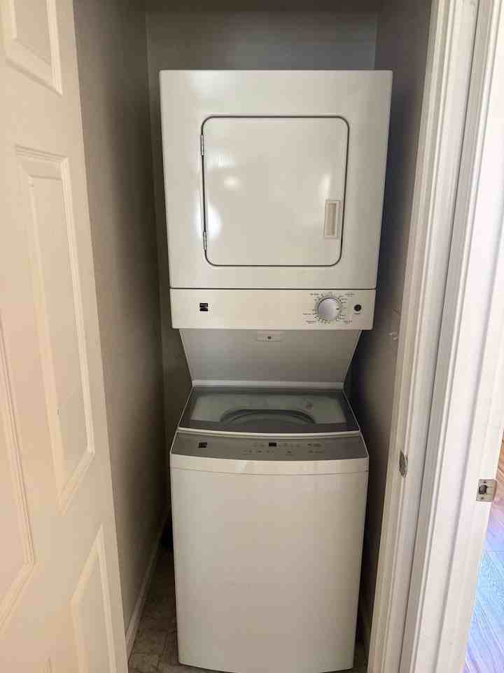 2409 Cactus Ave - Photo 3 of 9