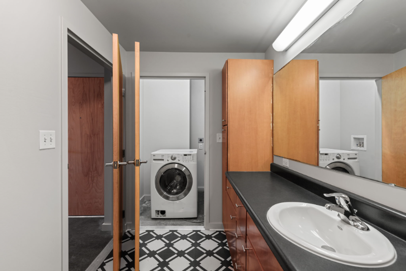 1006 Olive St #501 - Photo 4 of 21
