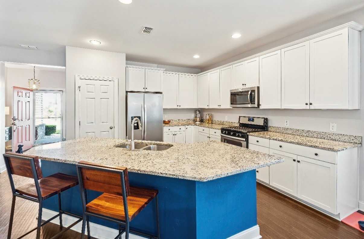 3084 Grand Bay Ln - Photo 5 of 19