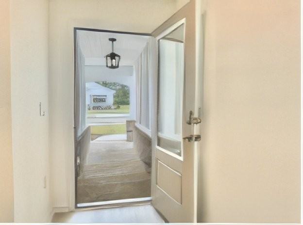 1036 Hayward Loop - Photo 2 of 13
