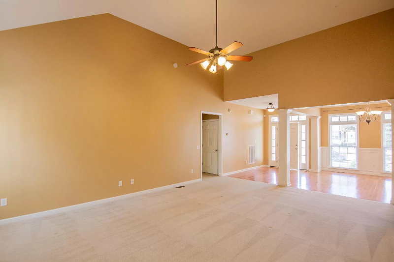 6811 Neville Dr - Photo 3 of 14
