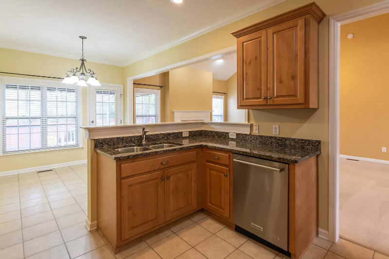 6811 Neville Dr - Photo 5 of 14