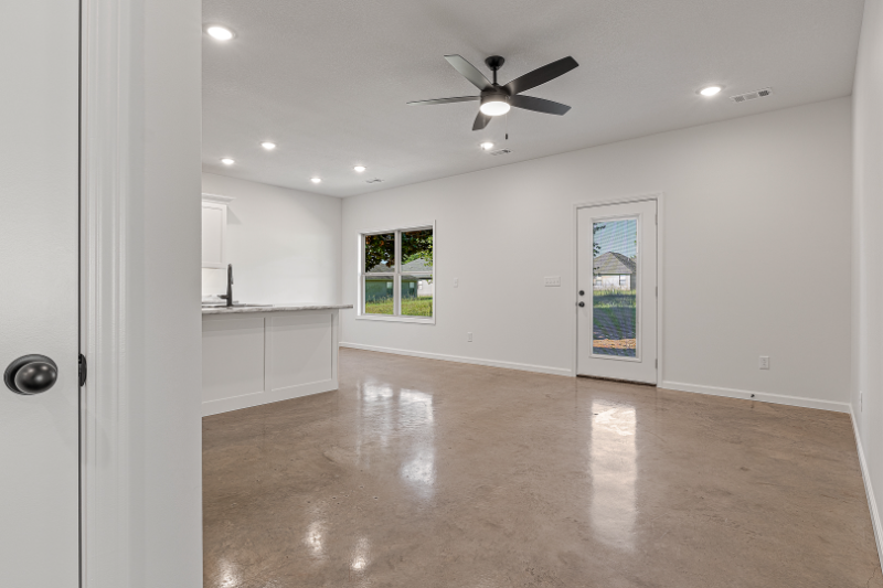 107 Cody Ln - Photo 6 of 20