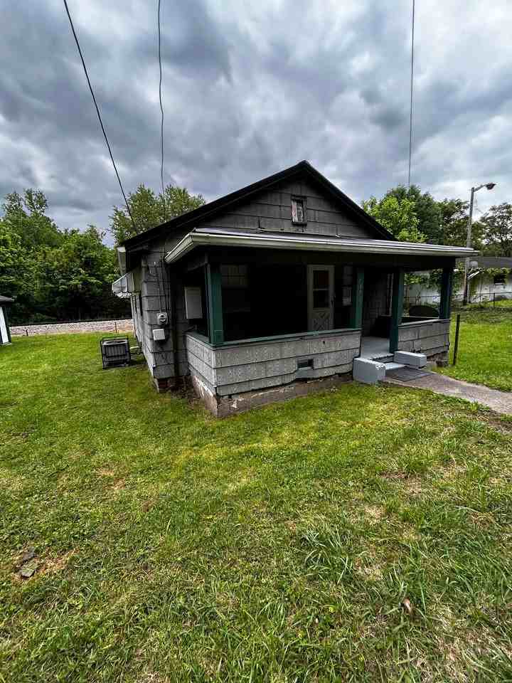 7370 E Dupont Ave - Photo 3 of 21
