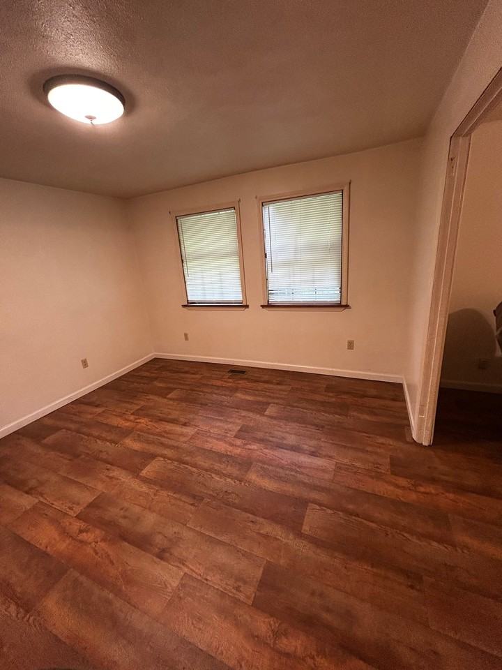 7370 E Dupont Ave - Photo 4 of 21