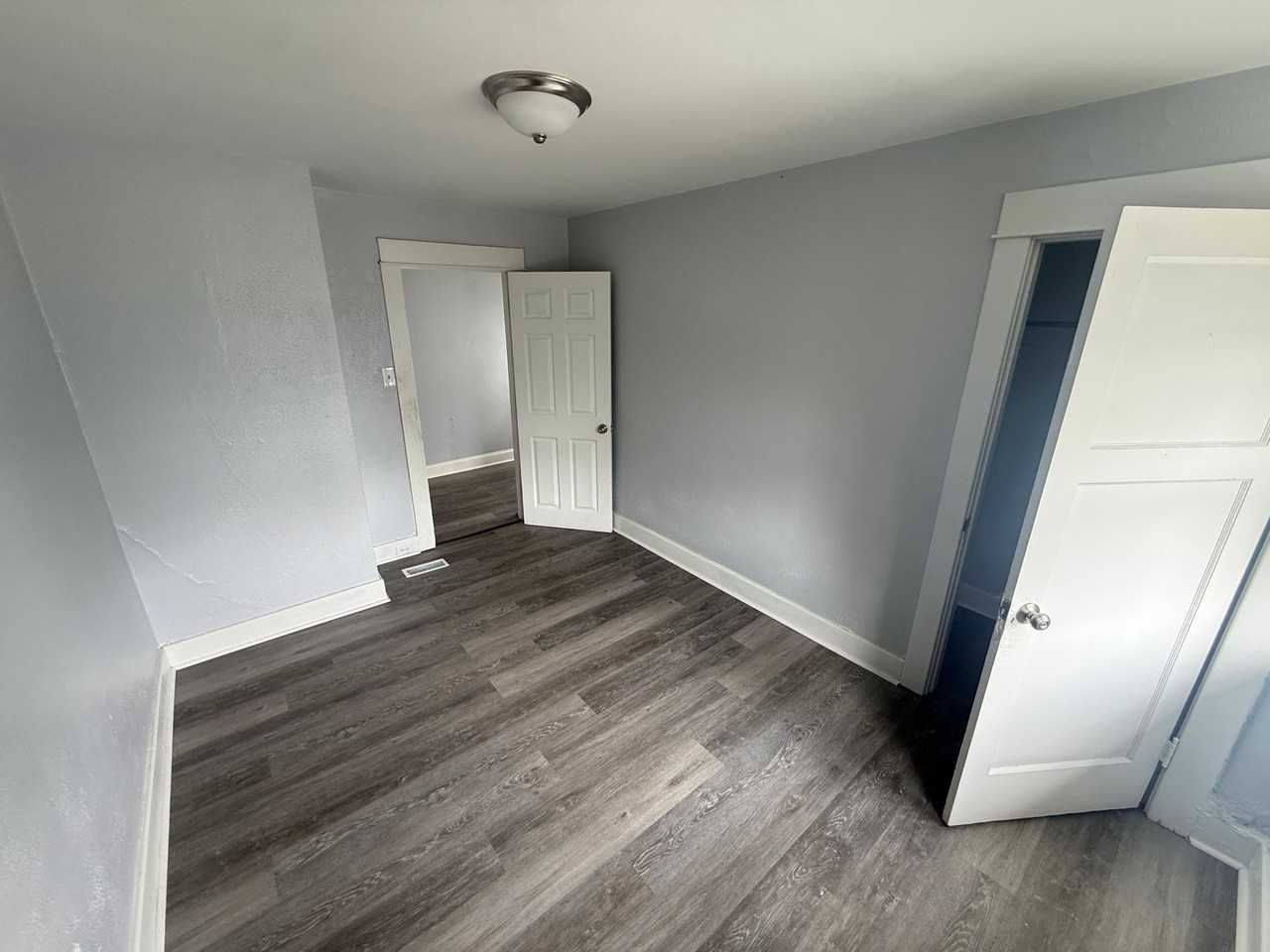 235 S Findlay St - Photo 5 of 20