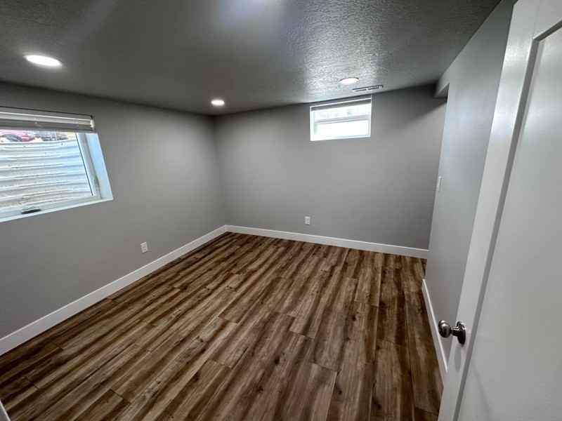 410 E Center St - Photo 3 of 11