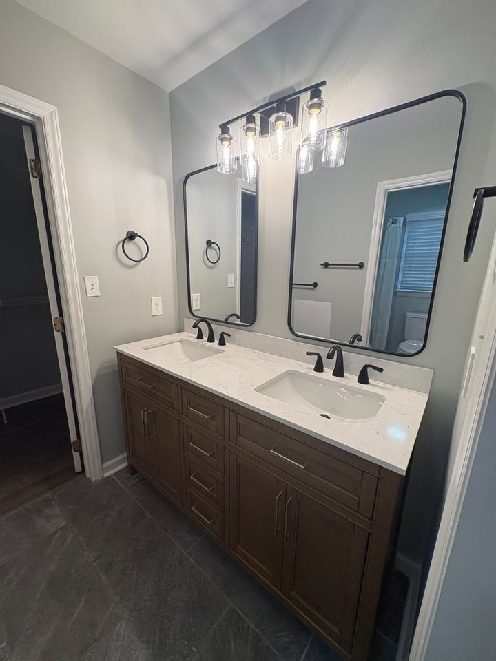 10815 Danesway Ln - Photo 6 of 27