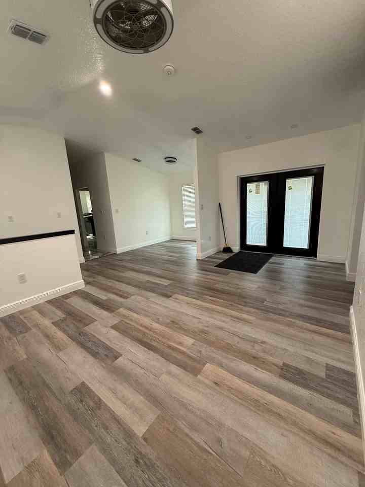134 Jackson St - Photo 4 of 20