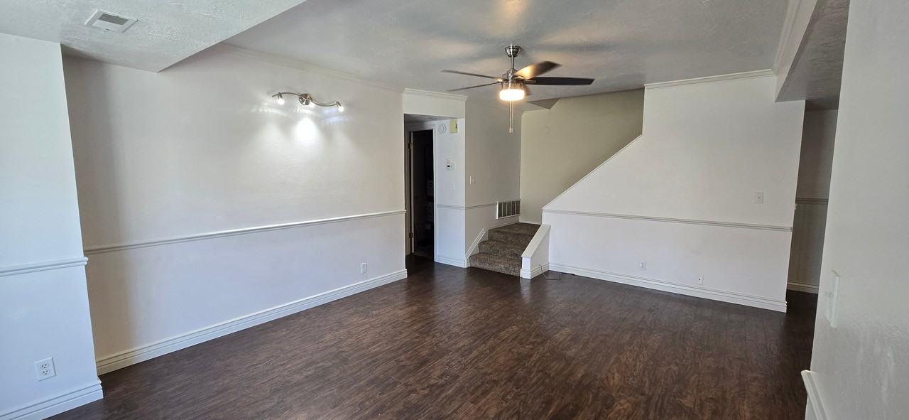 479 Es - Photo 3 of 26