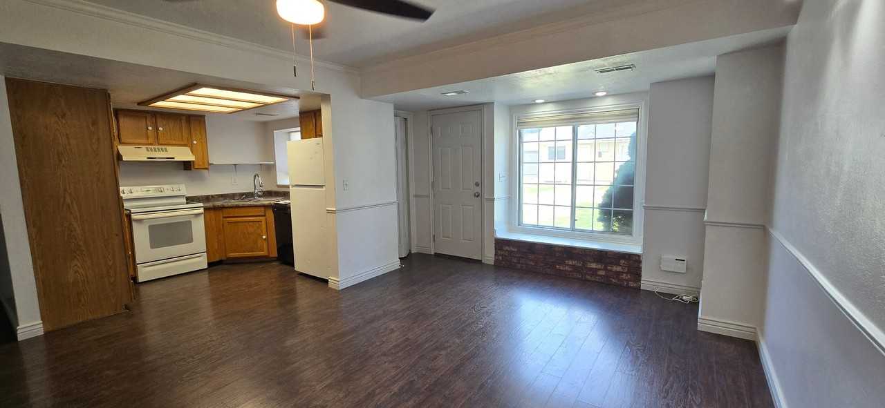 479 Es - Photo 4 of 26