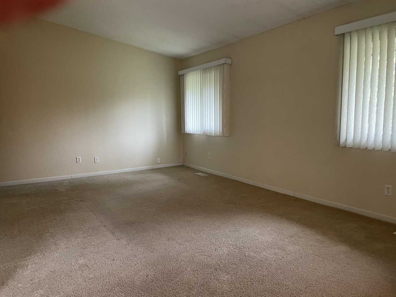 9519 Hartford Circle - Photo 3 of 15