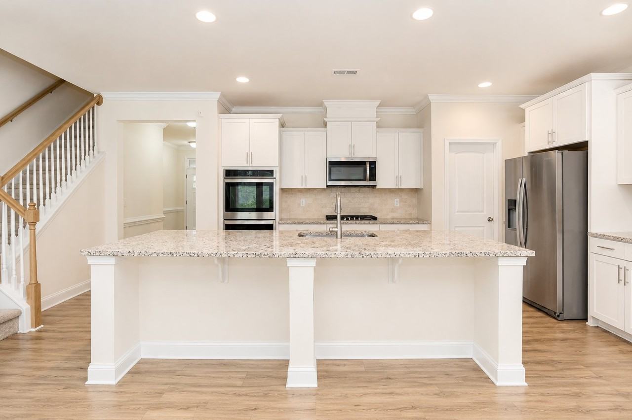 1013 Brennan Green Ct - Photo 6 of 20