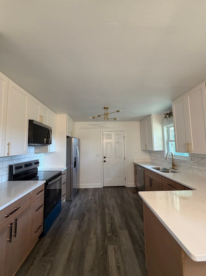 7754 Vista Hills Dr - Photo 7 of 9